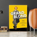 cartel de la pelicula la gran rubia con zapato negro