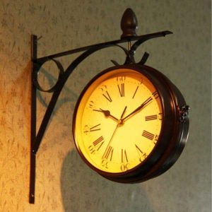 reloj de estacion vintage