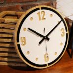 reloj de pared roble