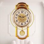 reloj de pared vintage con pendulo