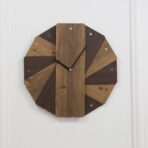 reloj de pared de madera vintage