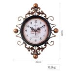 reloj vintage de hierro forjado