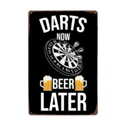 placa de metal vintage dardos y cervezas