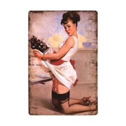 plato de metal cocinero pin up vintage