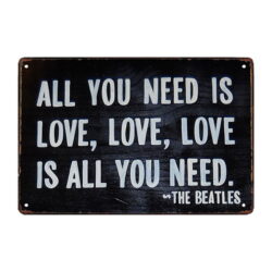 placa de metal todo lo que necesitas es amor